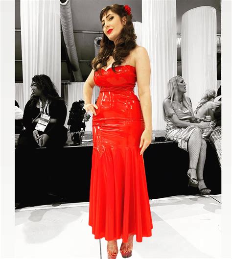 melody mynx feet|Melody Mynx's Feet << wikiFeet X.
